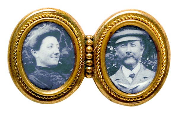Brooch